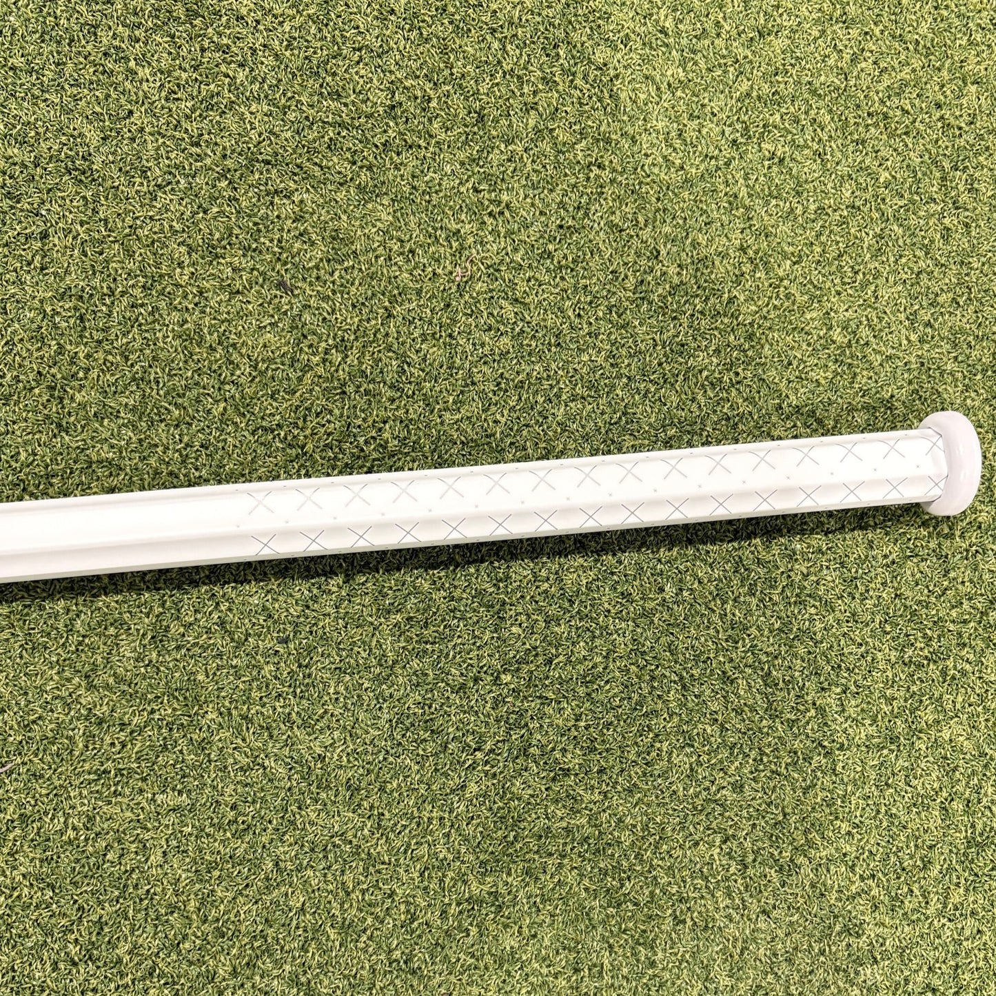 Showtime White Carbon Fiber Lacrosse Shaft
